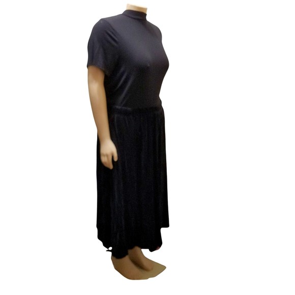 Woman Within Black Crushed Velvet Maxi Skirt Size 22/24 (1X) - Picture 2 of 5